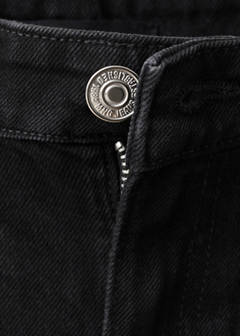 Straight-fit denim shorts — Black denim 9