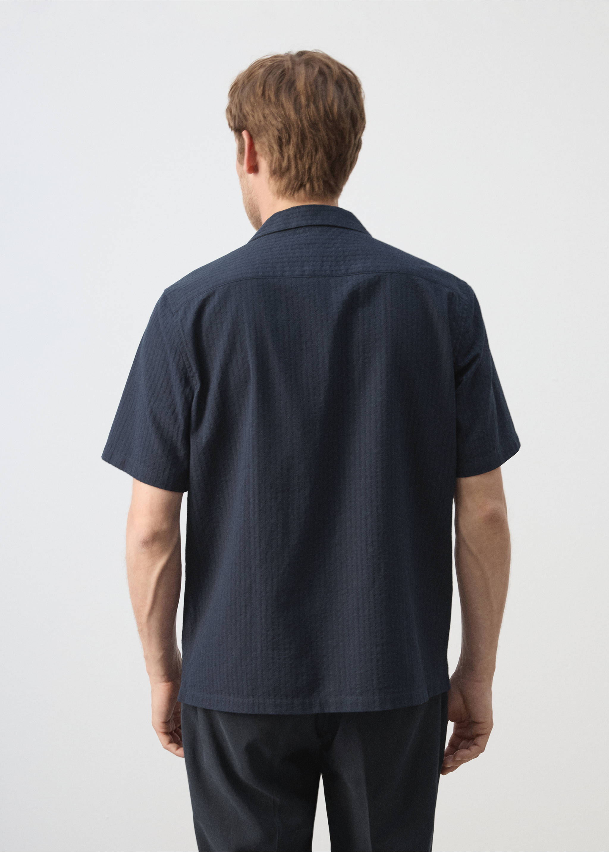 Chemise 100 % coton regular-fit - Verso de l’article, Bleu marine foncé. Ref: 37091346-00.