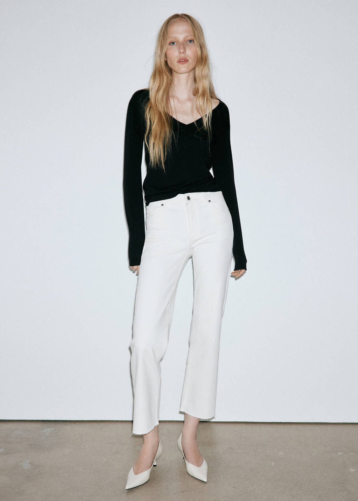 Sienna flared cropped jeans — White