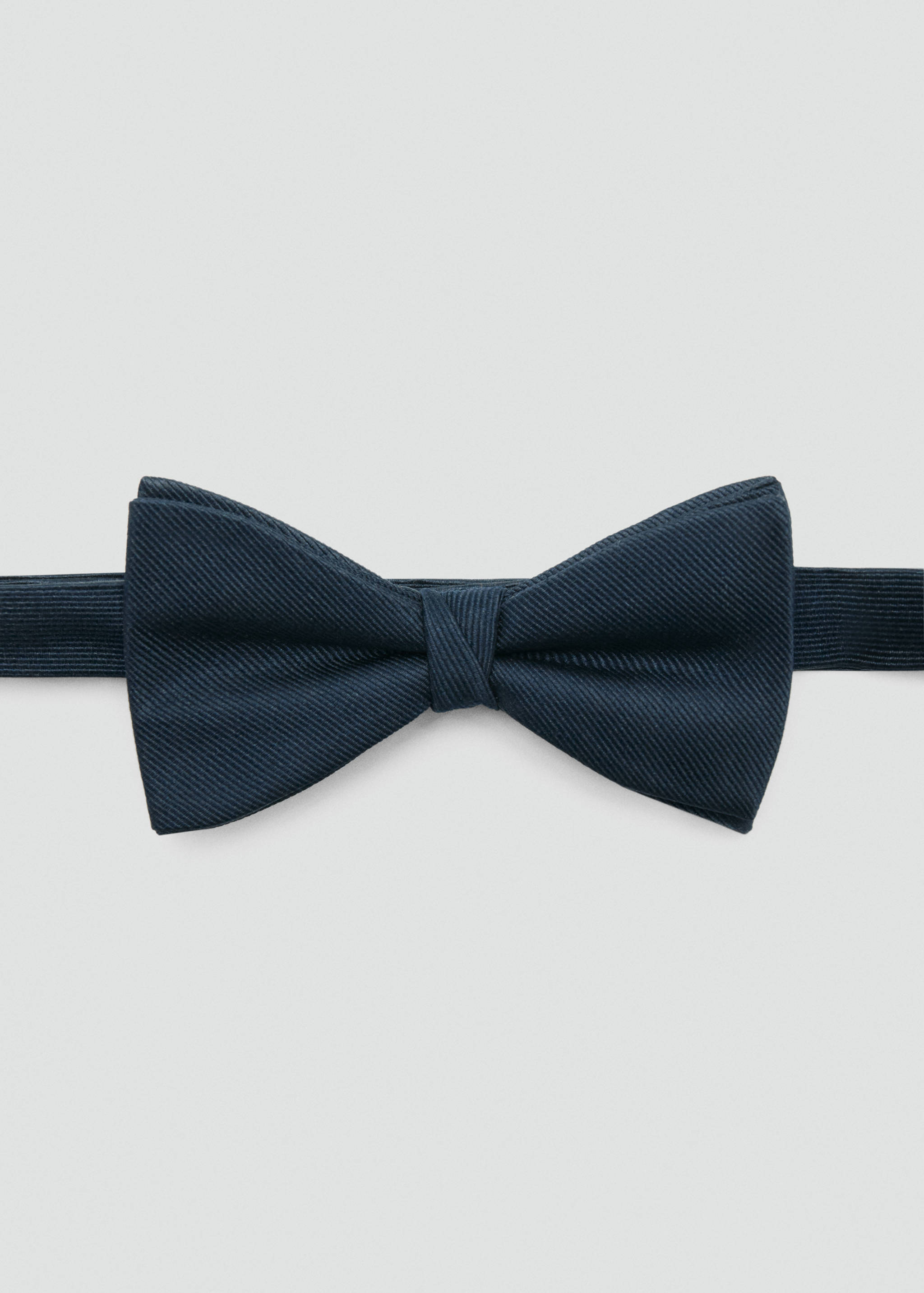 Classic bow tie with microstructure - Article without model