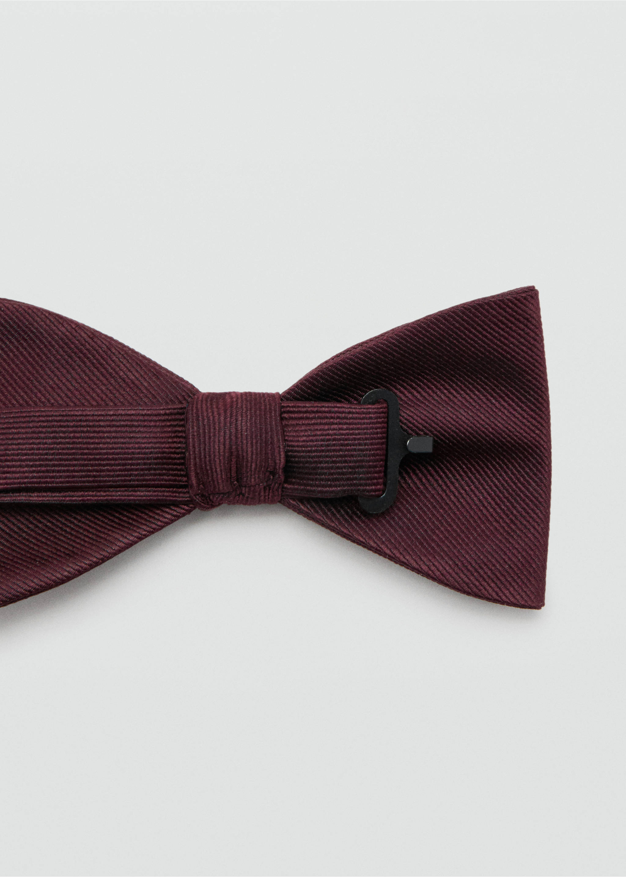 Classic bow tie with microstructure - Details of the article 1, Burgundy. Ref: 37091358-00.