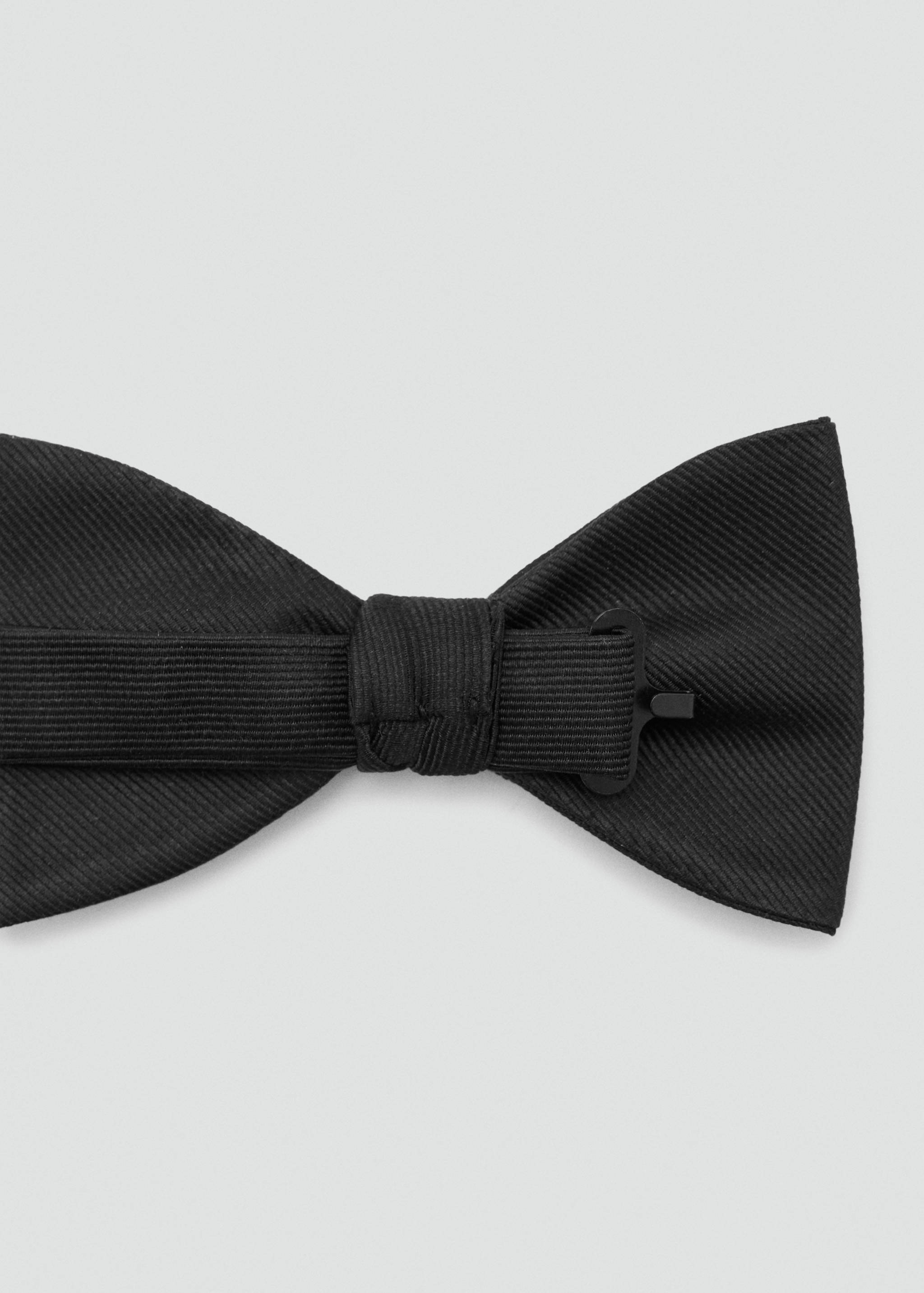 Classic bow tie with microstructure - Details of the article 1
