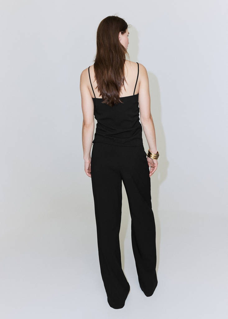 Straight mid-rise trousers — Black