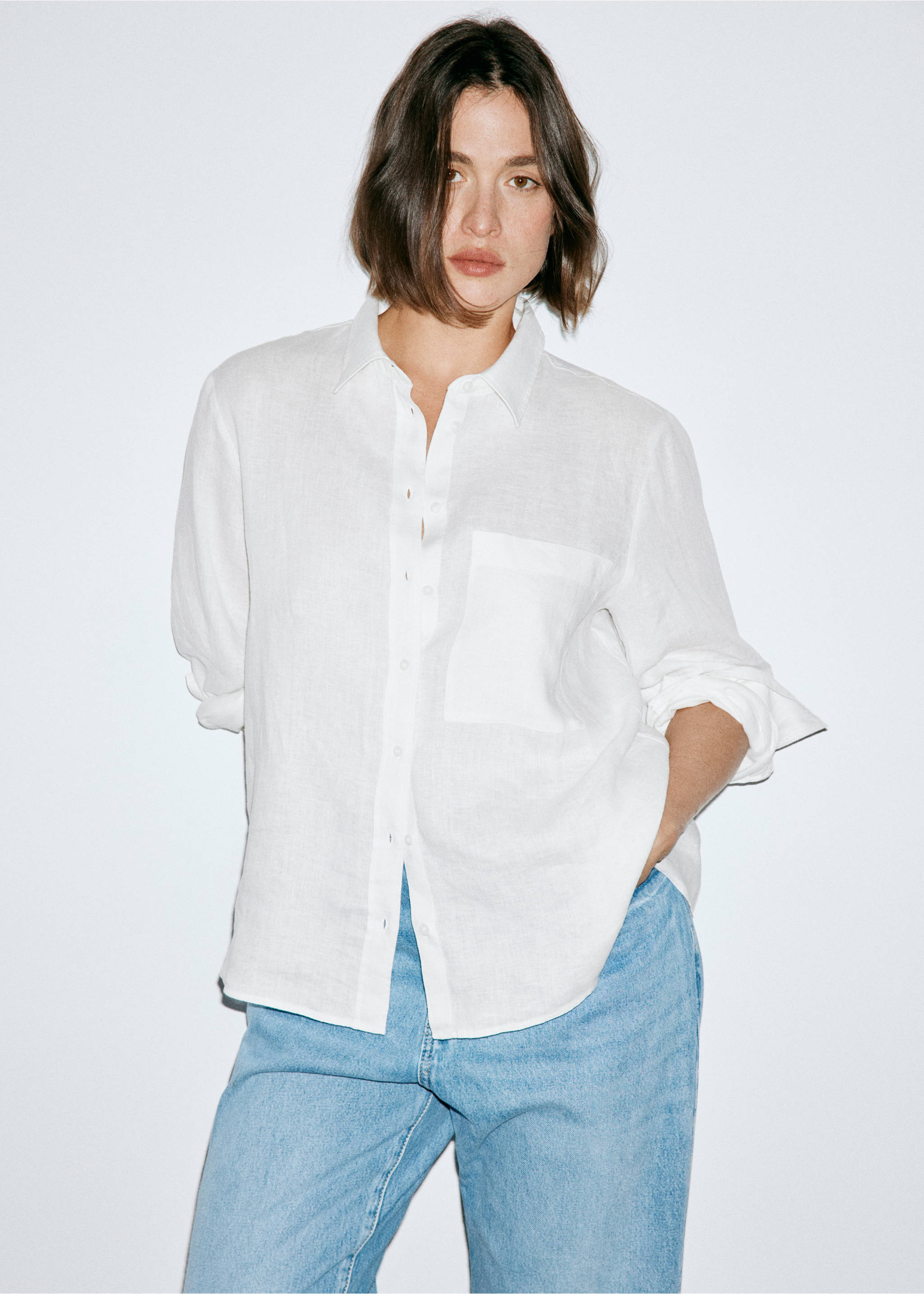 Pocket linen shirt - Details of the article 6, Off White. Ref: 37091363-00.