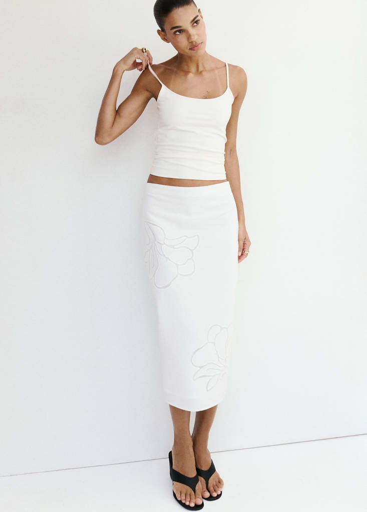 Linen skirt with floral embroidery — White