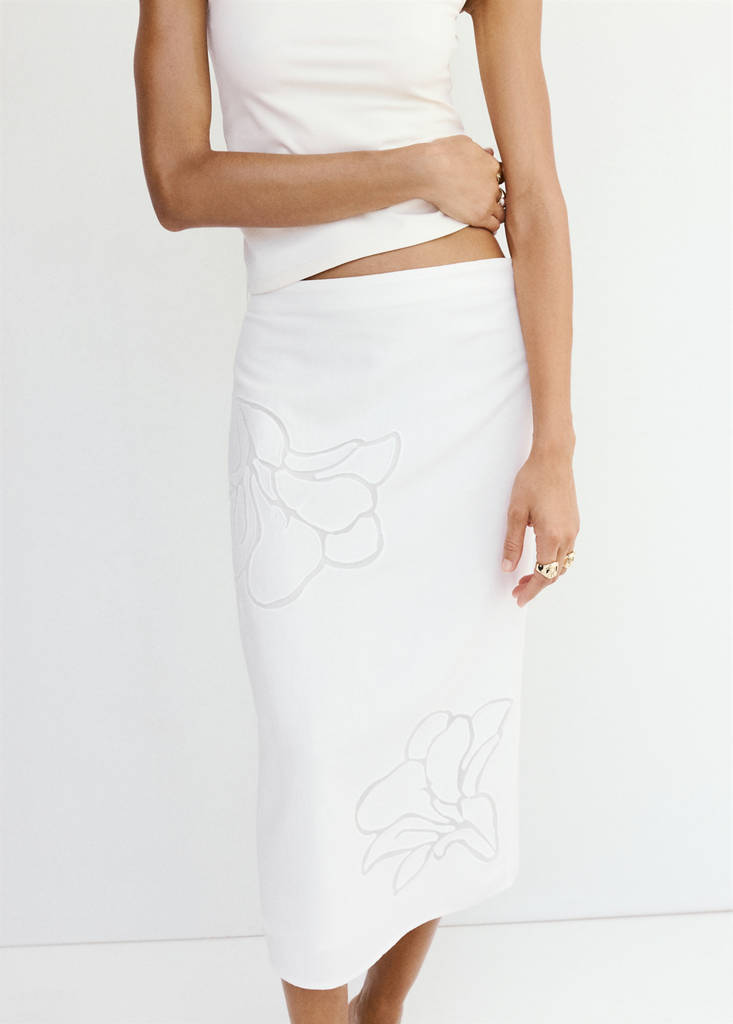 Linen skirt with floral embroidery — White