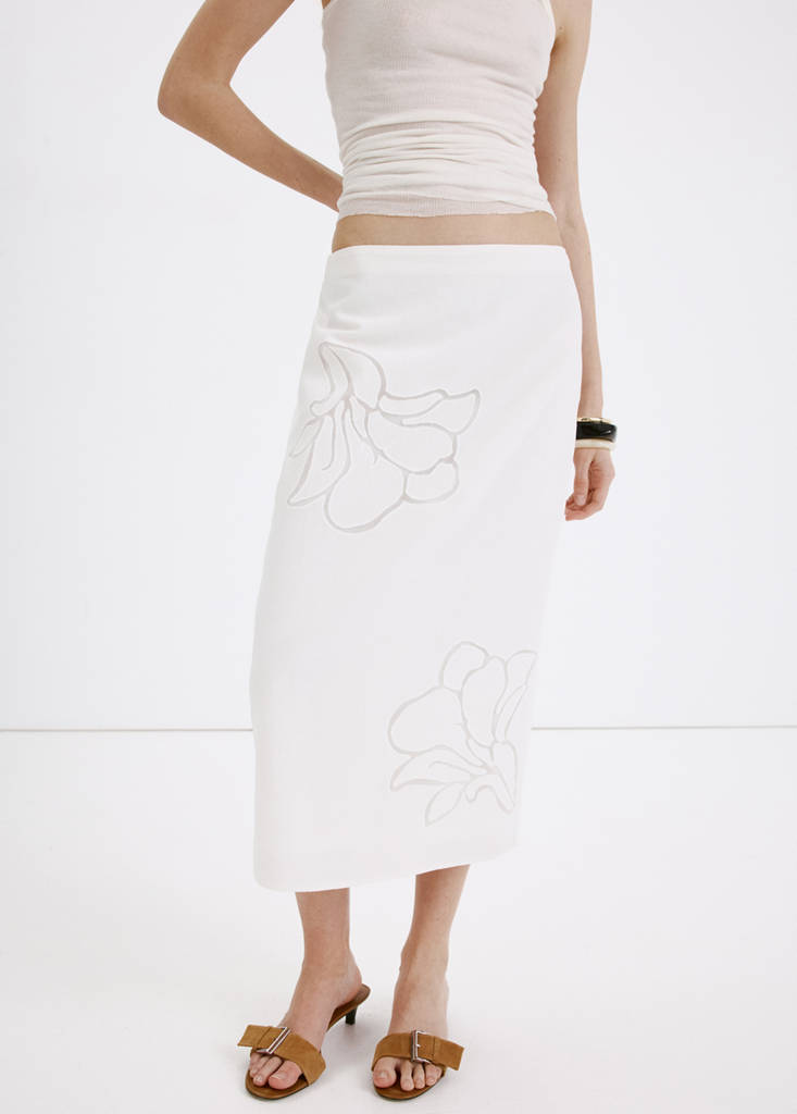 Linen skirt with floral embroidery — White