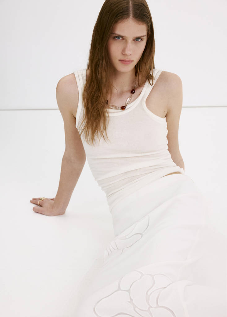 Linen skirt with floral embroidery — White