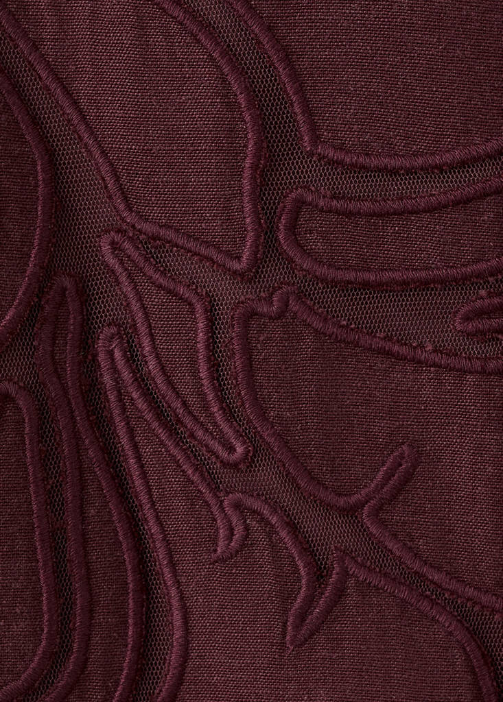 Linen skirt with floral embroidery — Maroon