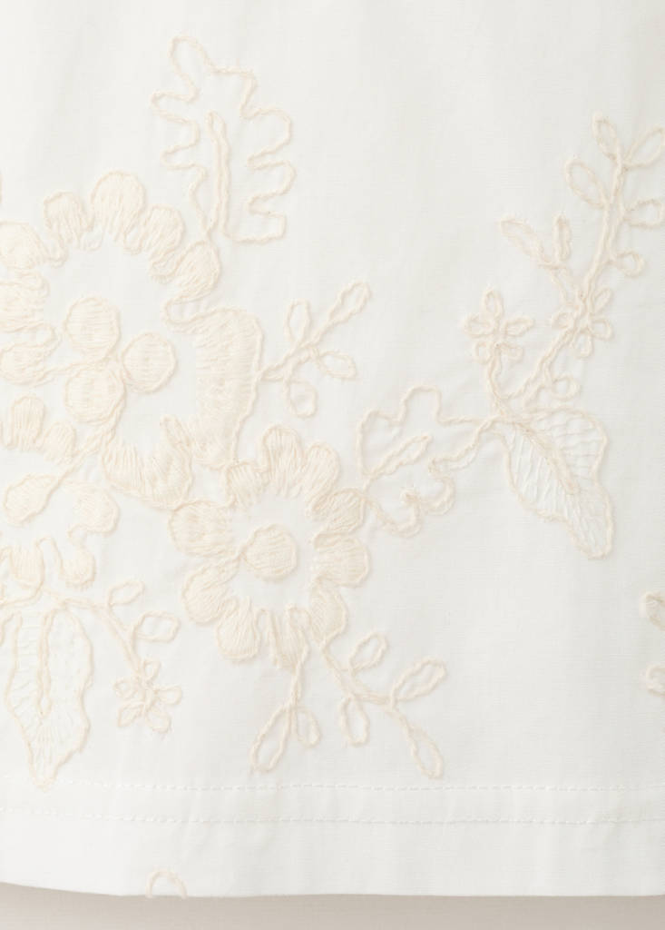 Floral-embroidered cotton t-shirt — Ecru