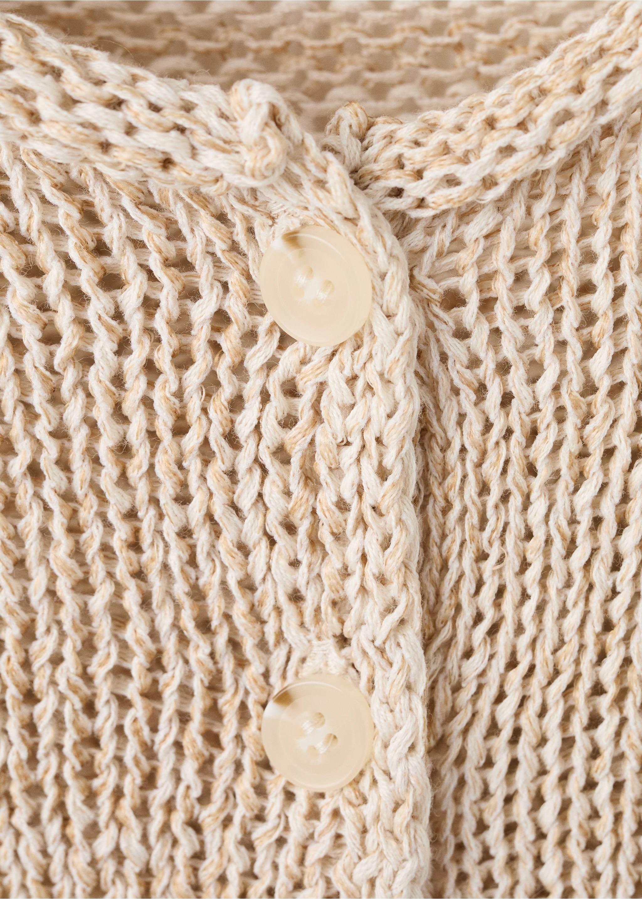 Waistcoat paquita - Details of the article 8, Beige. Ref: 37091372-00.