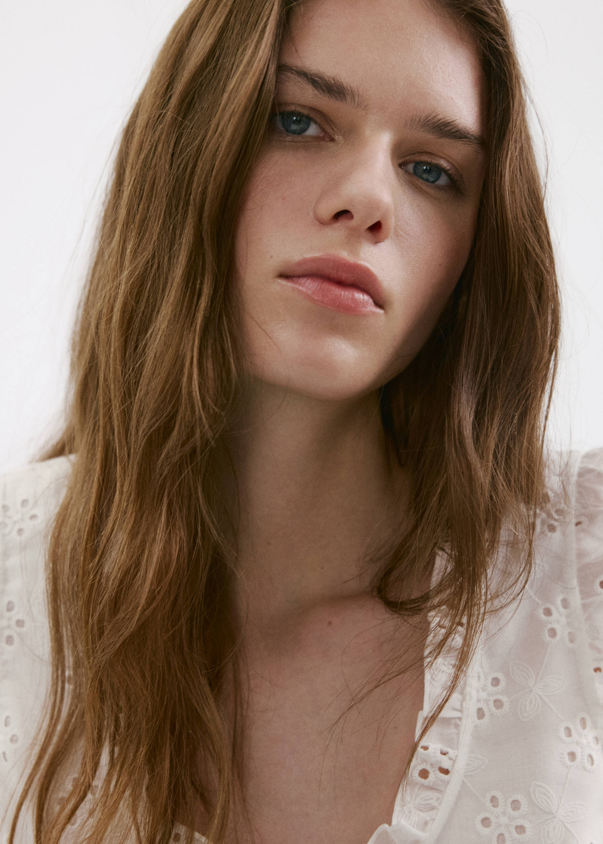 Cotton blouse with broderie anglaise embroidery - Details of the article 1
