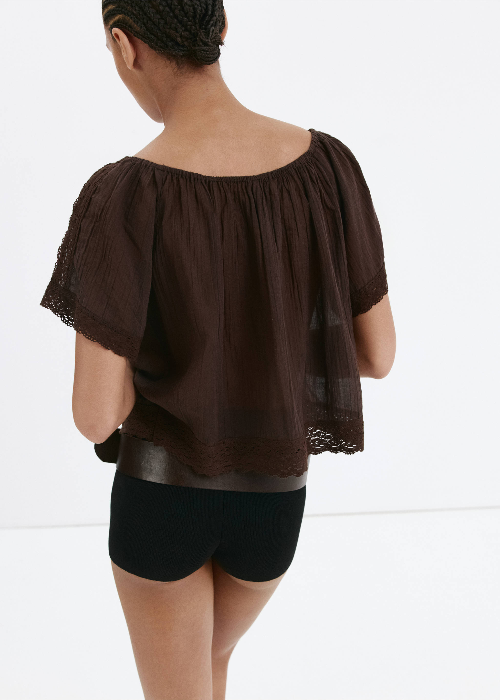 Katoenen blouse met kant - Achterkant van het artikel, Bruin. Ref: 37091382-00.