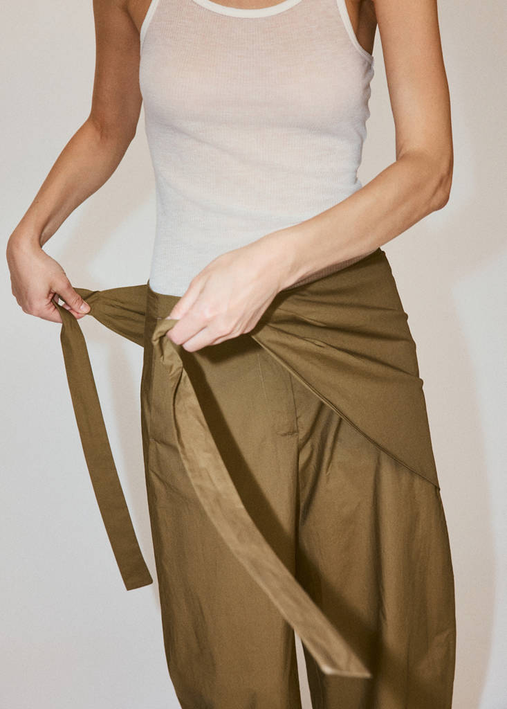 Straight-leg trousers with detachable scarf — Khaki