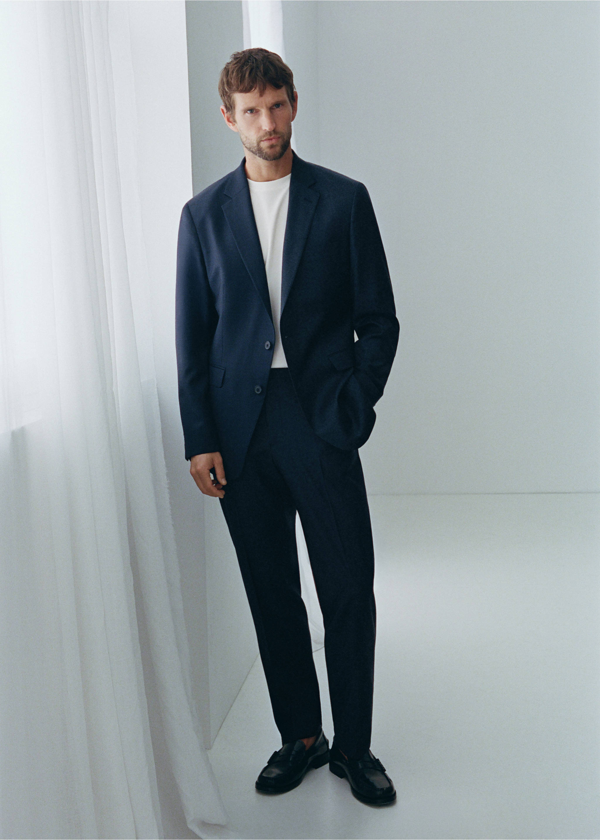 Turin 100% wool suit trousers - Details of the article 5, Dark Navy. Ref: 37091401-00.