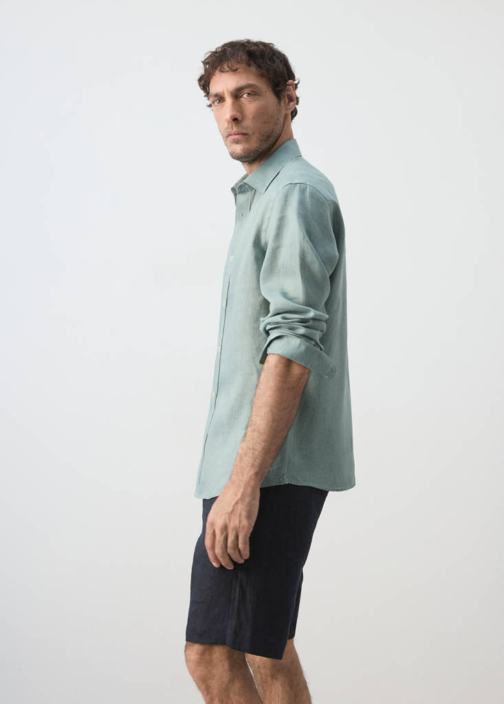 Regular-fit 100% linen shirt — Emerald Green