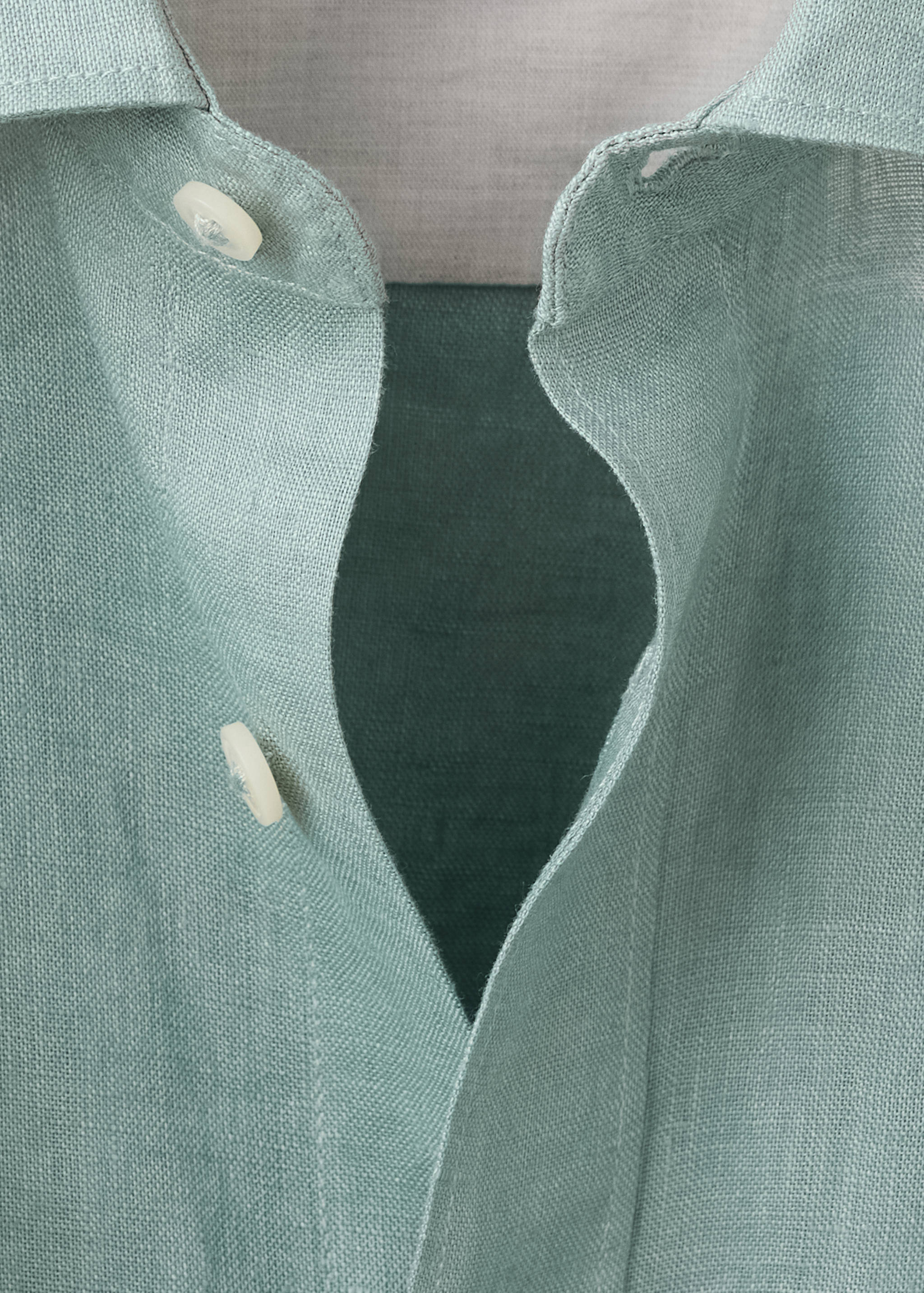 Regular-fit 100% linen shirt - Details of the article 8
