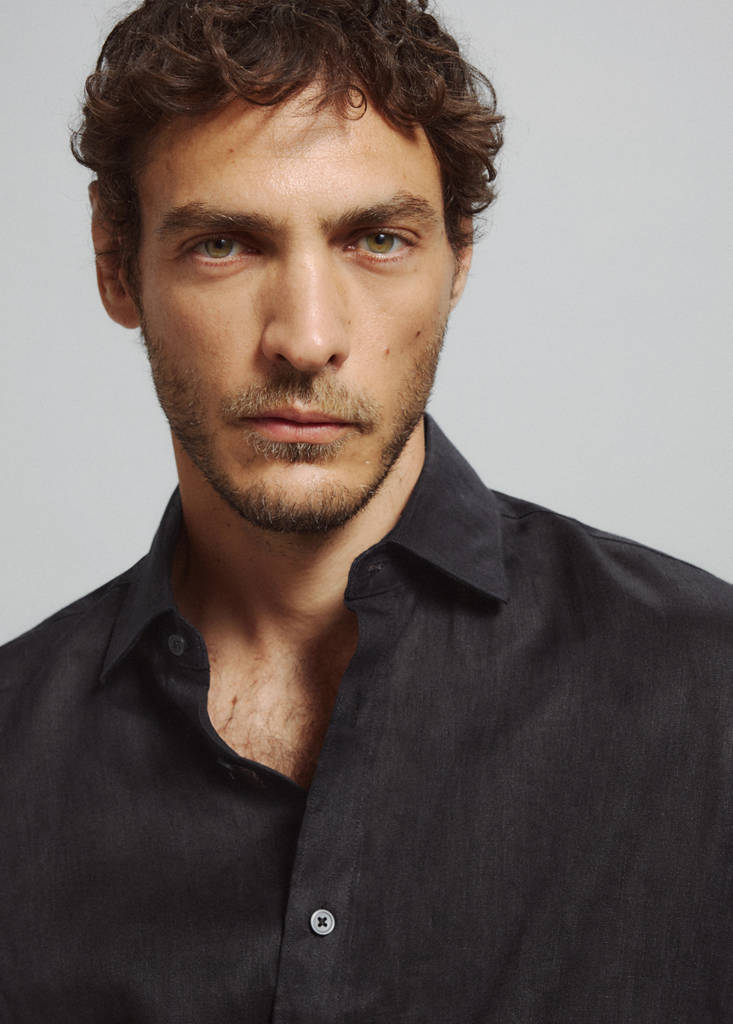 Regular-fit 100% linen shirt — Black