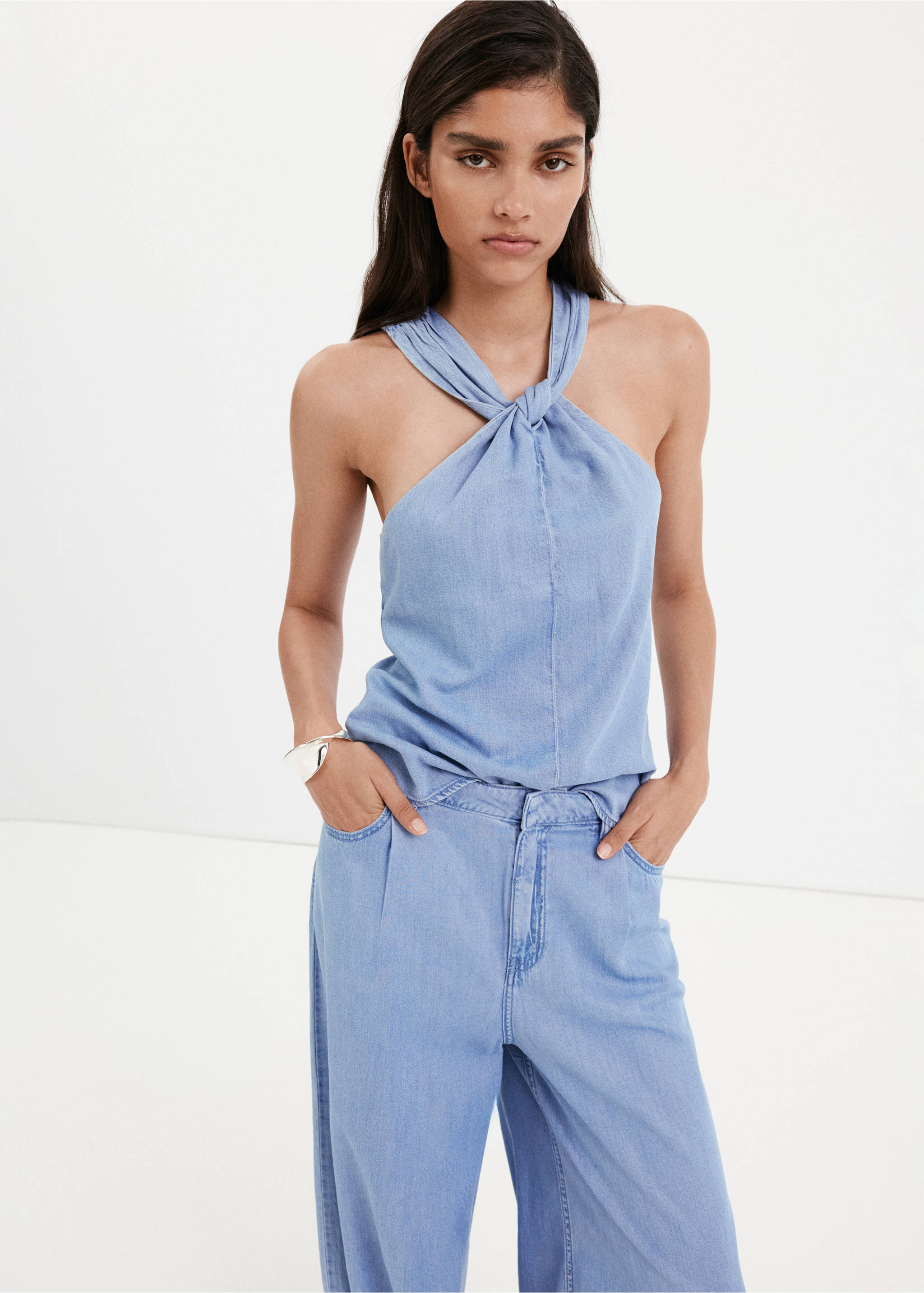 High-waisted baggy jeans - Details of the article 1, Light Blue. Ref: 37091409-00.