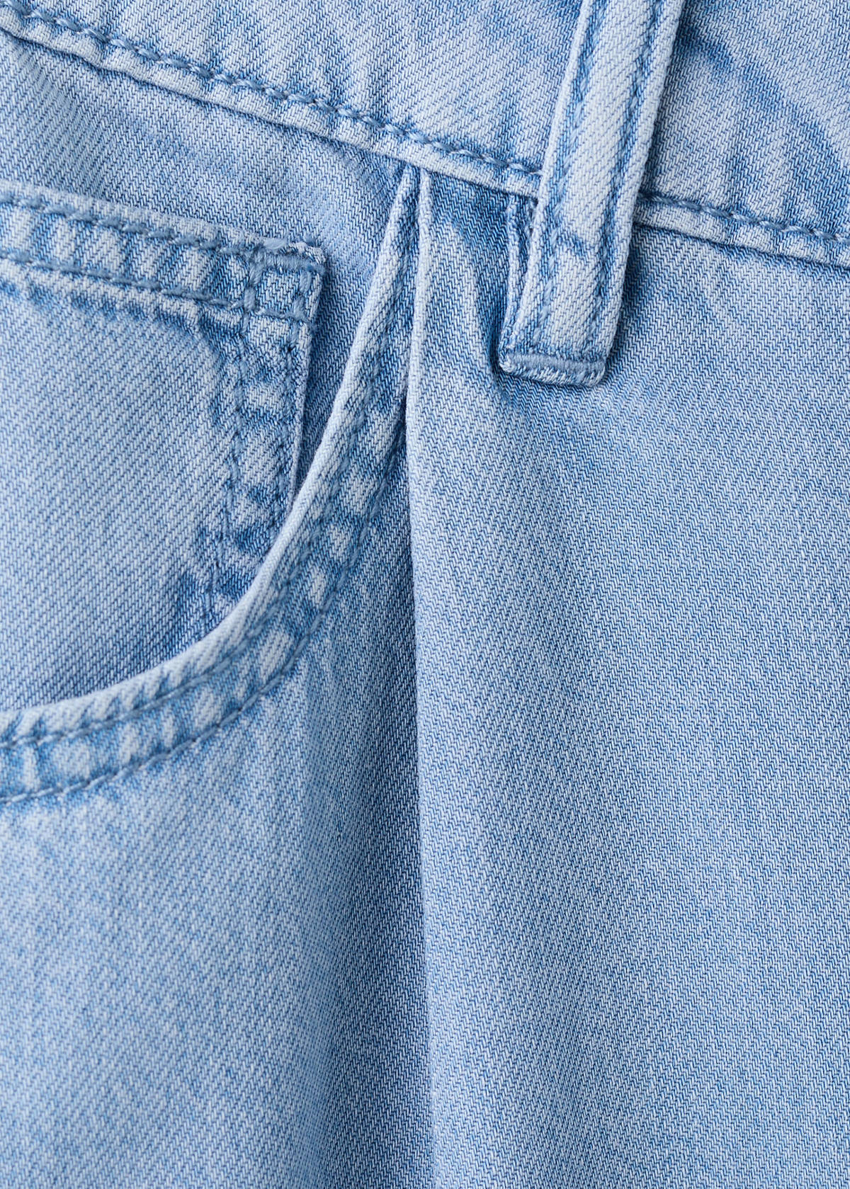 High-waisted baggy jeans — Light Blue