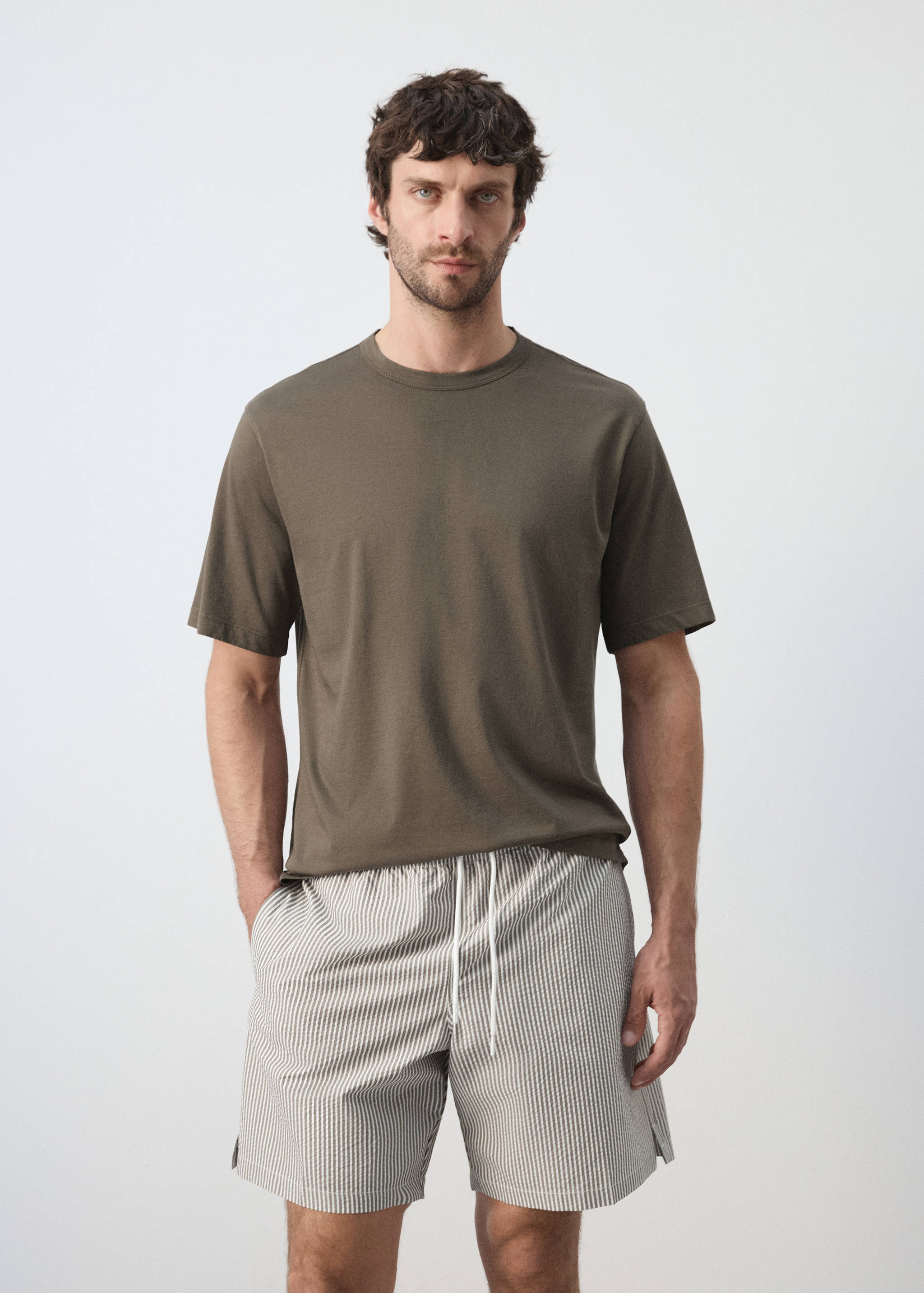 Camiseta regular fit 100% algodón - Plano medio
