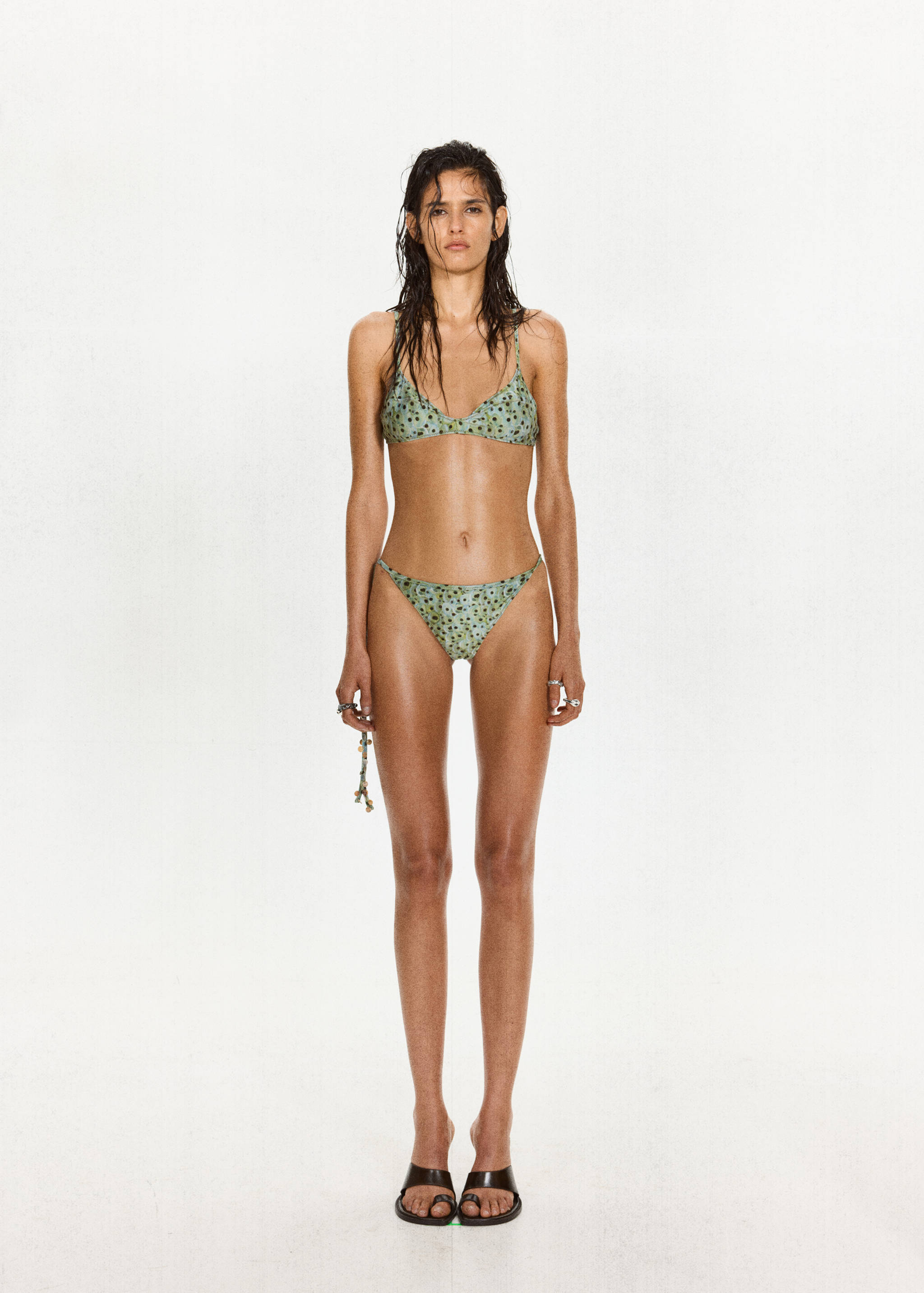 Culotte bikini brésilienne imprimée - Plan général