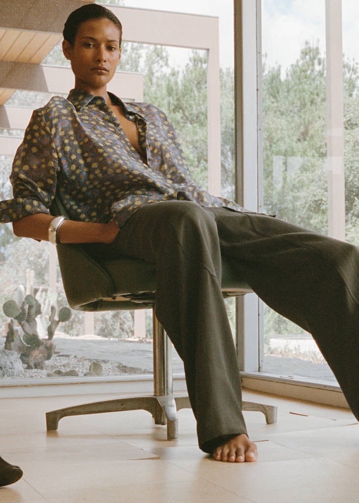 Straight-leg suit trousers with stitching details — Black