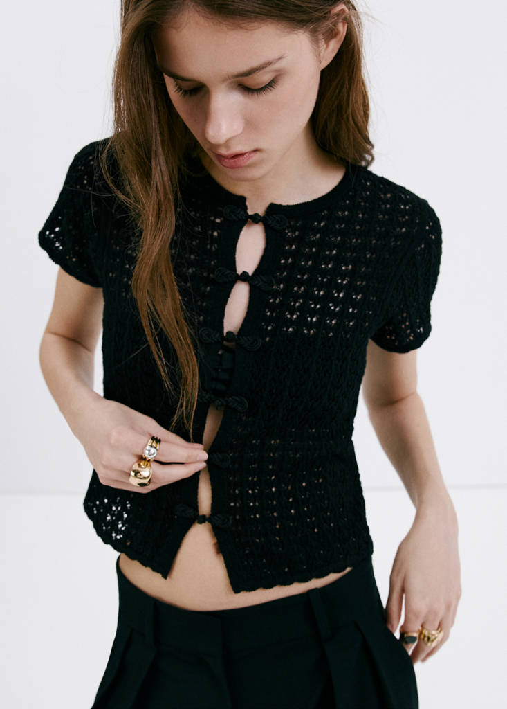 Open-knit toggle cardigan — Black