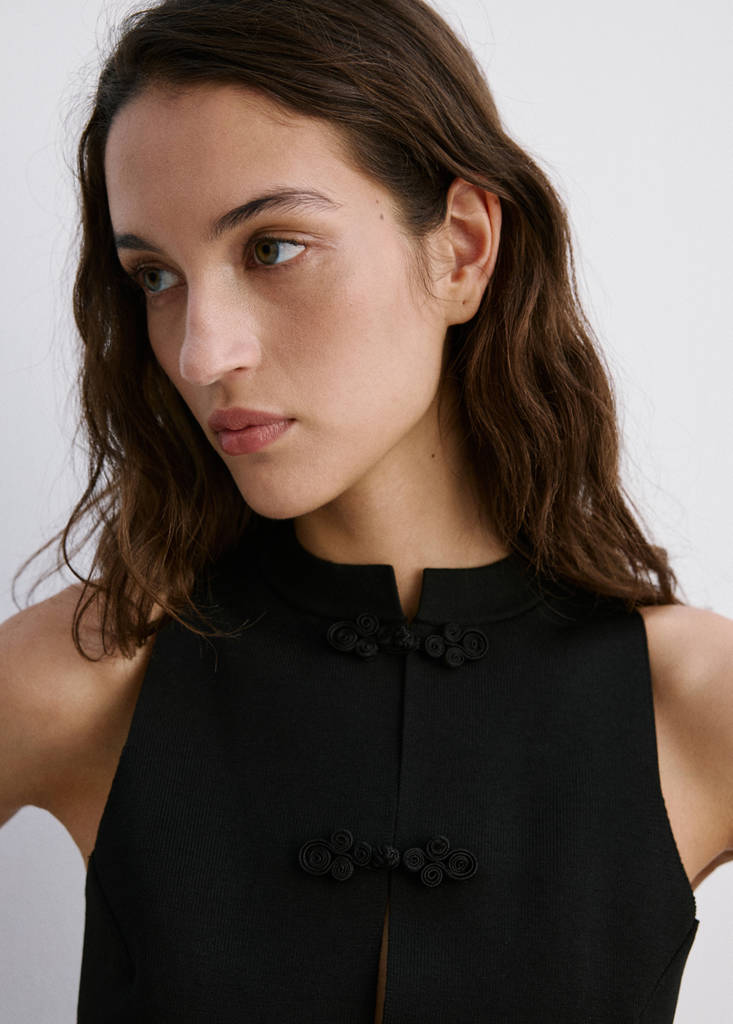 Knit vest with toggles - Women | MANGO USA