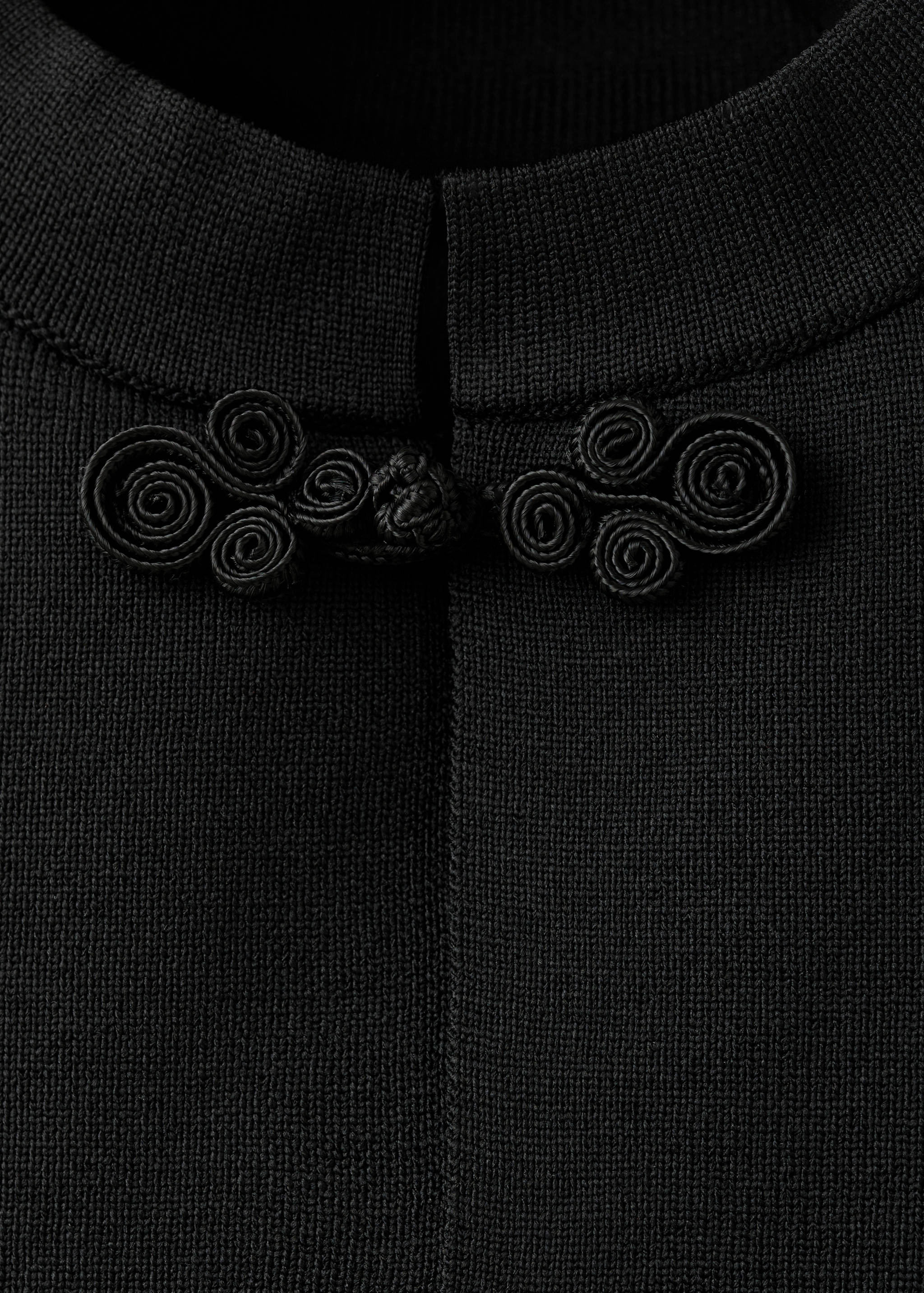 Toggle fastened knit gilet - Details of the article 8