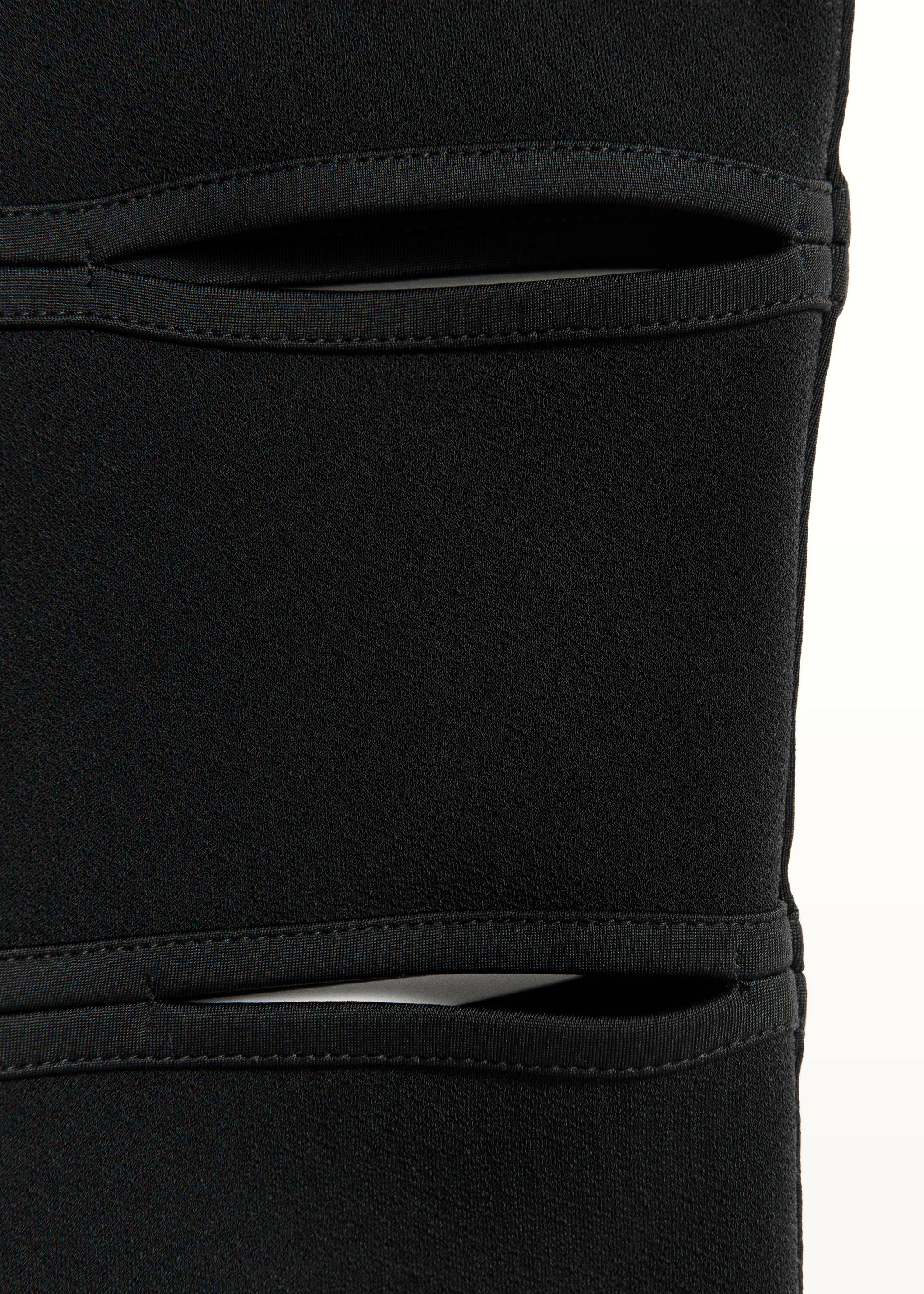 Pantalón capri aberturas - Detalle del artículo 8, Negro. Ref: 37091463-00.