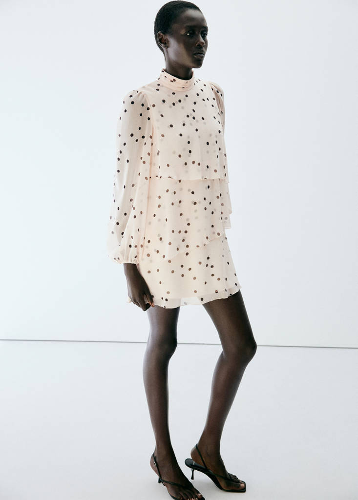 Polka dot dress with puffed sleeves — Ecru