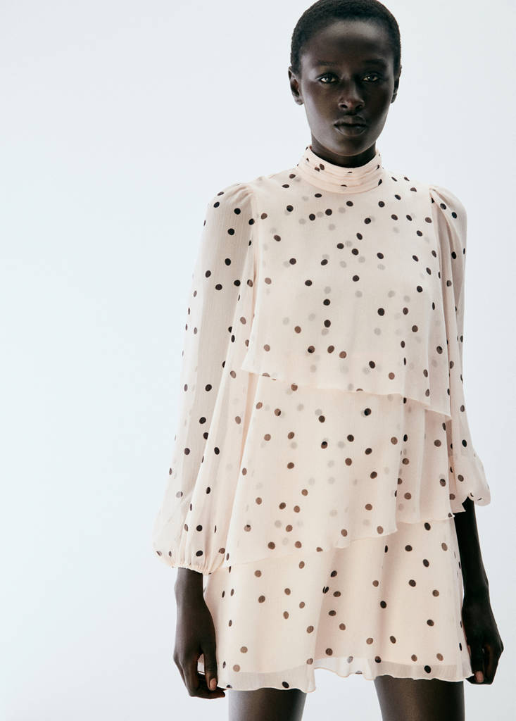 Polka dot dress with puffed sleeves — Ecru