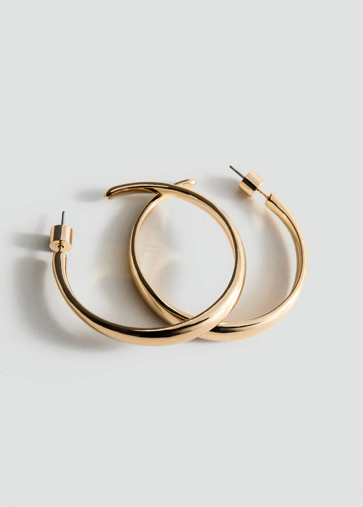 Thin hoop earrings — Gold