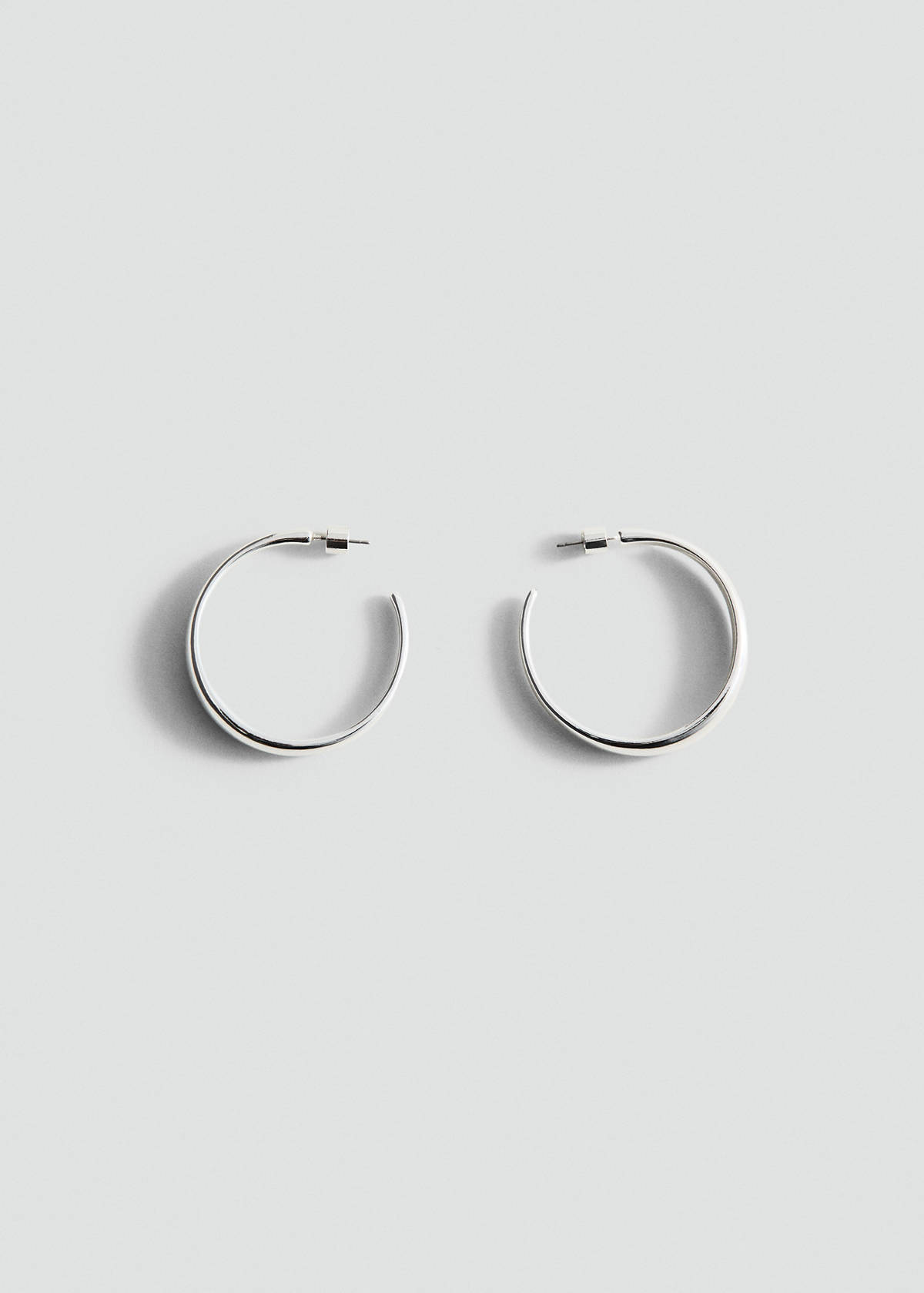 Thin hoop earrings — Silver