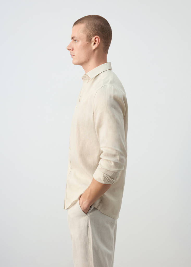 Regular-fit 100% linen shirt — Sand