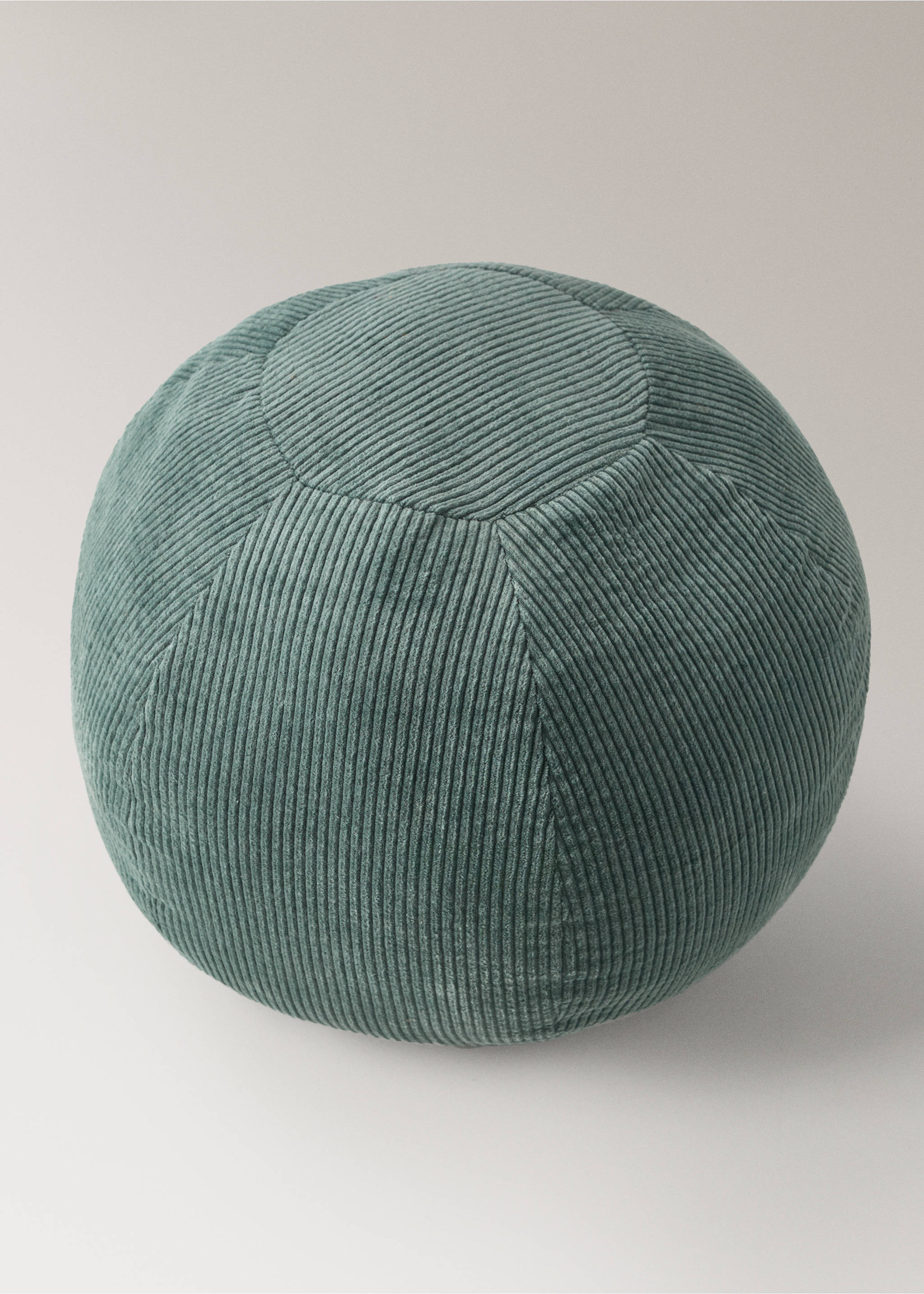 Cushion ball - Details of the article 1, Forest Green. Ref: 37091485-00.