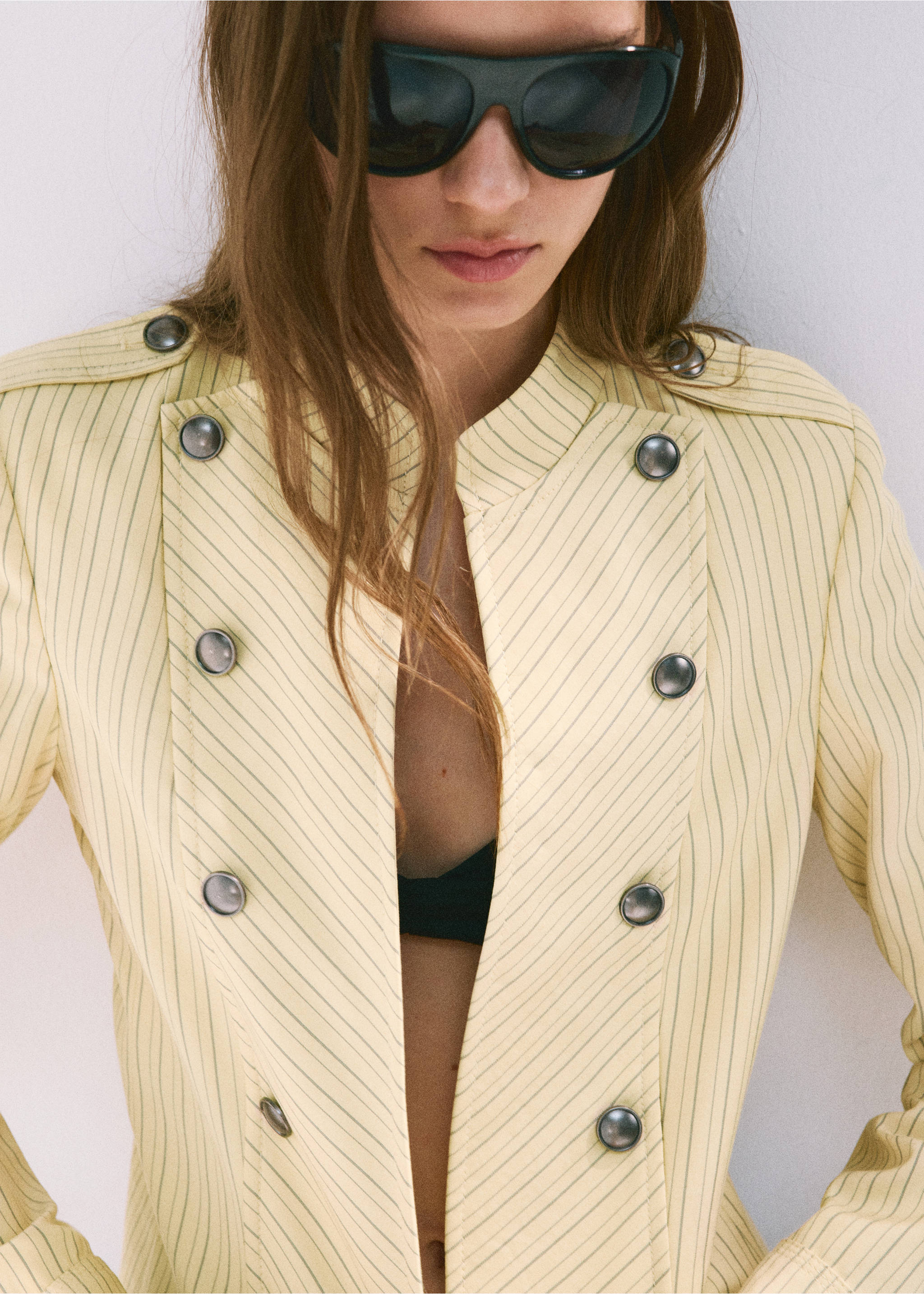 Veste à rayures tennis et boutons - Détail de l'article 1, Jaune pastel. Ref: 37091487-00.