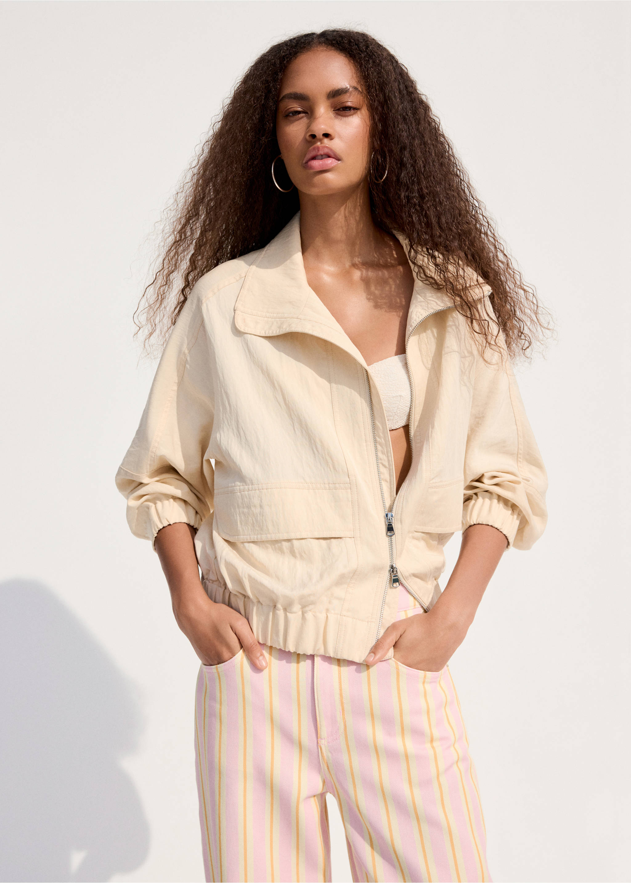 Balloon striped jeans - Details of the article 1, Pale Pink. Ref: 37091493-00.