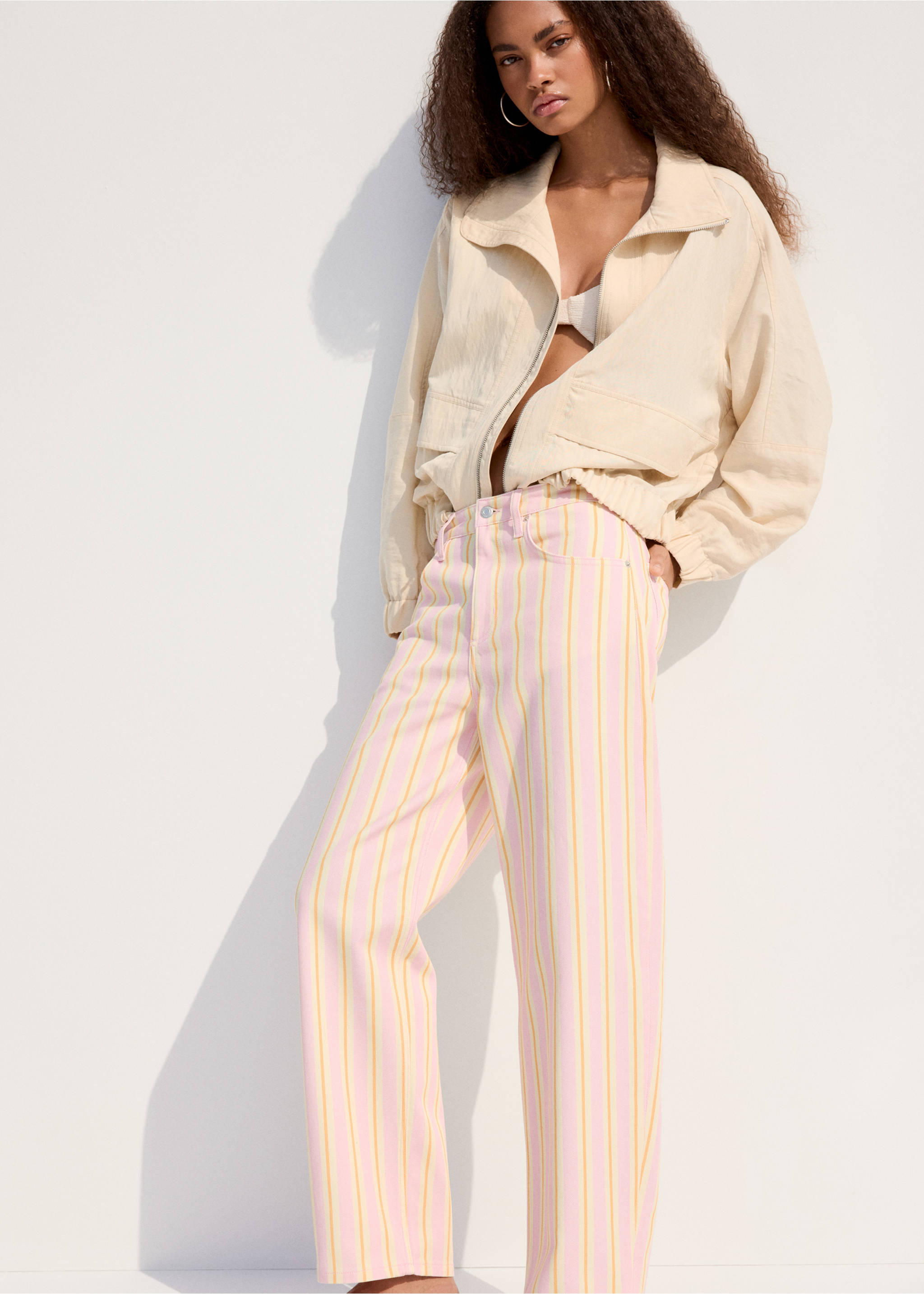 Balloon striped jeans - Details of the article 3, Pale Pink. Ref: 37091493-00.