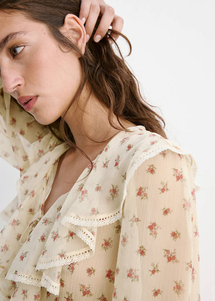 Ruffled floral blouse — Yellow