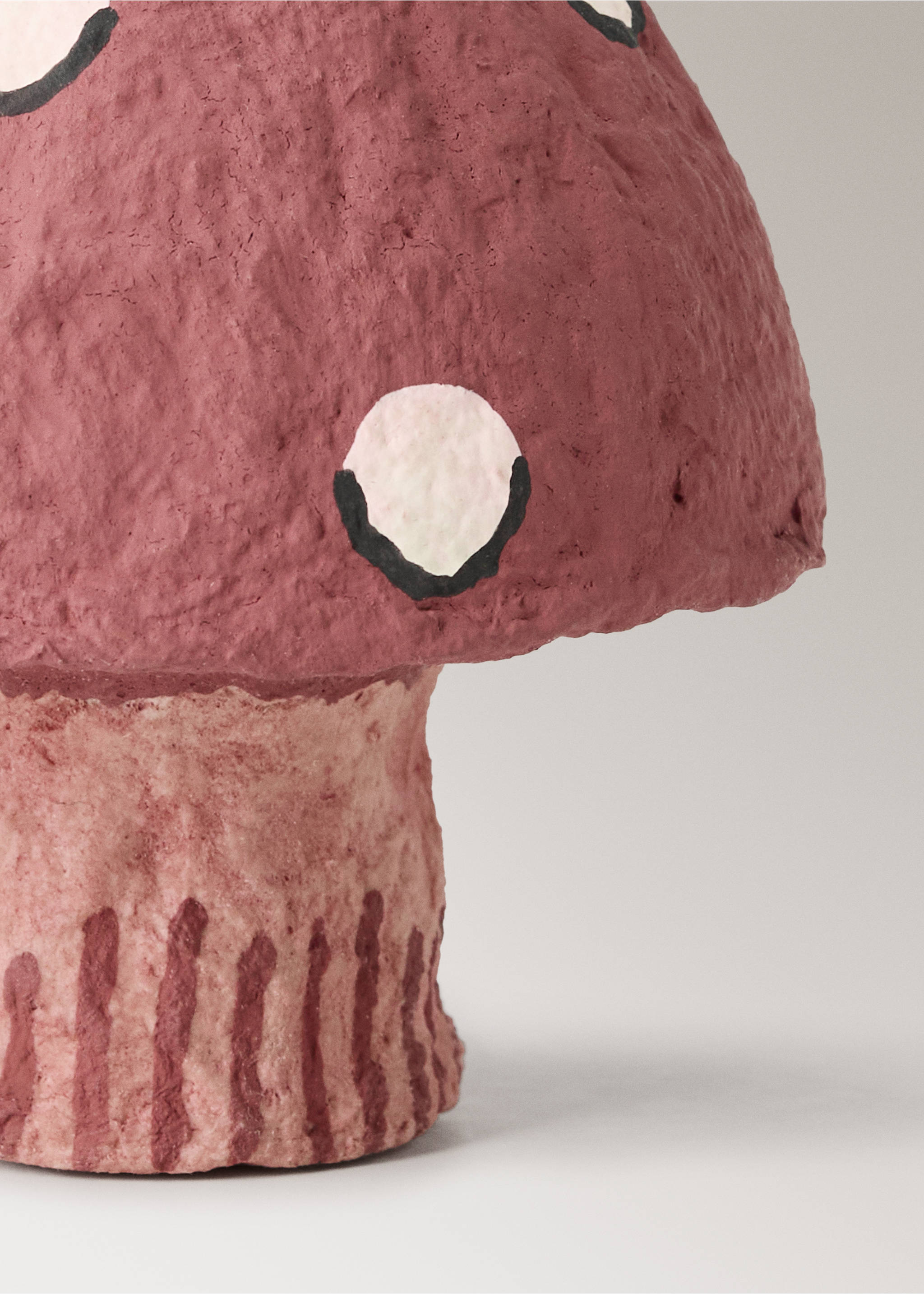 Animated papier-mâché - Details of the article 1, Khaki. Ref: 37091500-00.