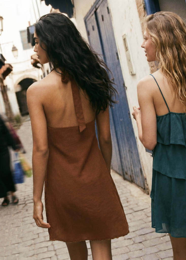 Short embroidered halter dress — Brown