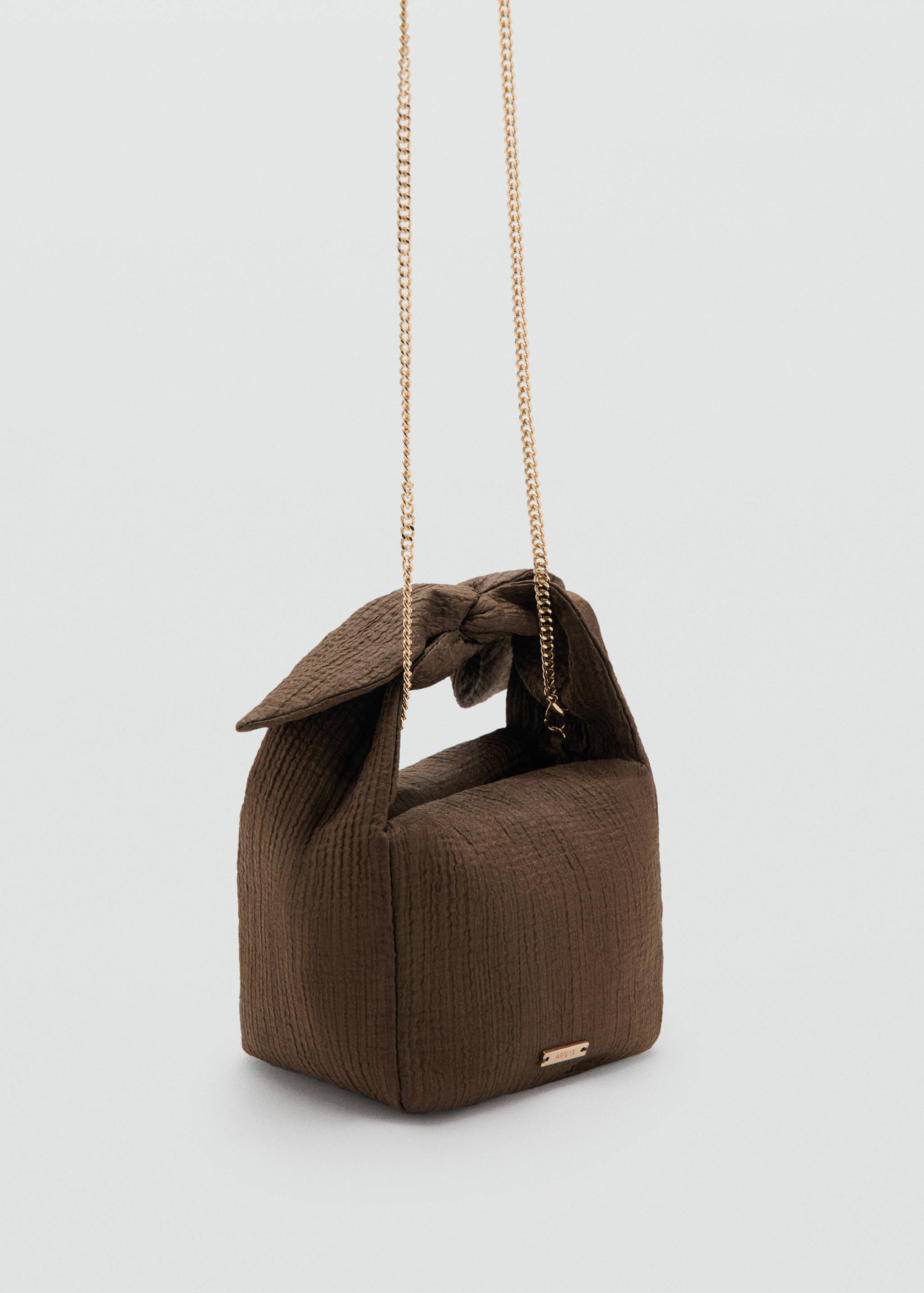 Sac à main en bambula avec nœud - Plan moyen