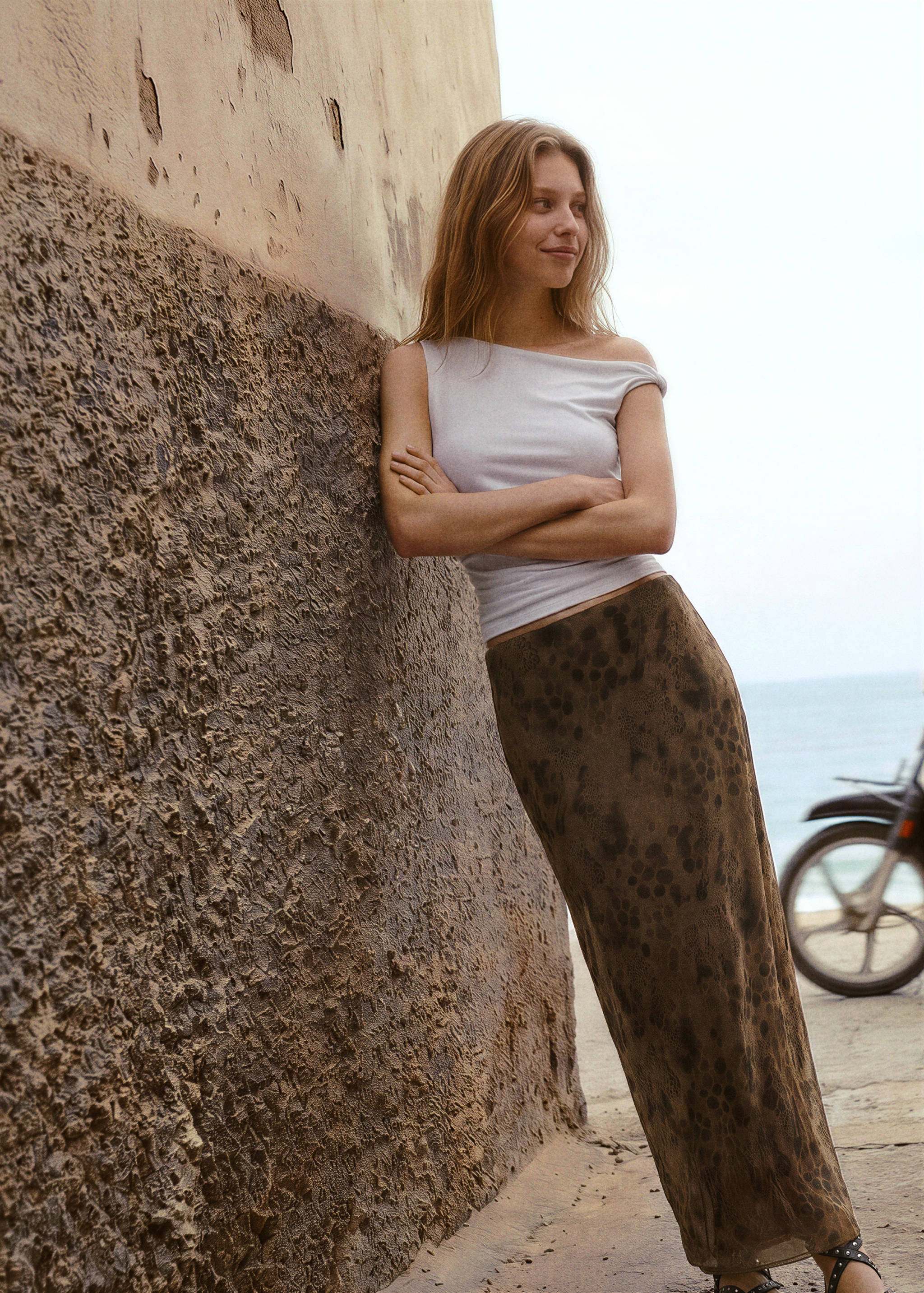 Flowy printed skirt - General plane