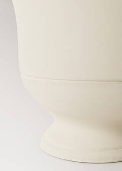 Terracotta planter with glossy stand — Light Heather Grey 3