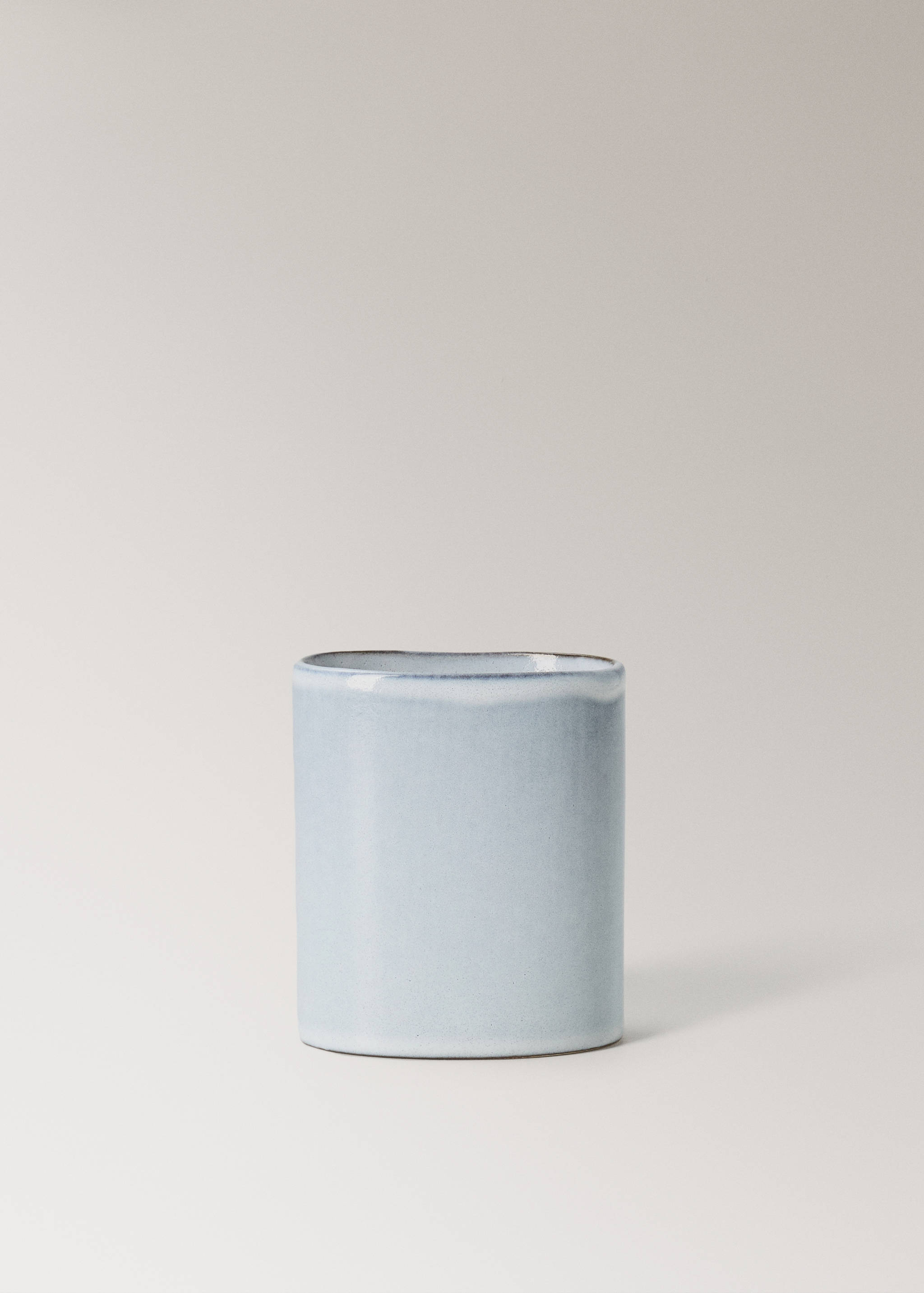 Oval ceramic toothbrush cup - Article without model