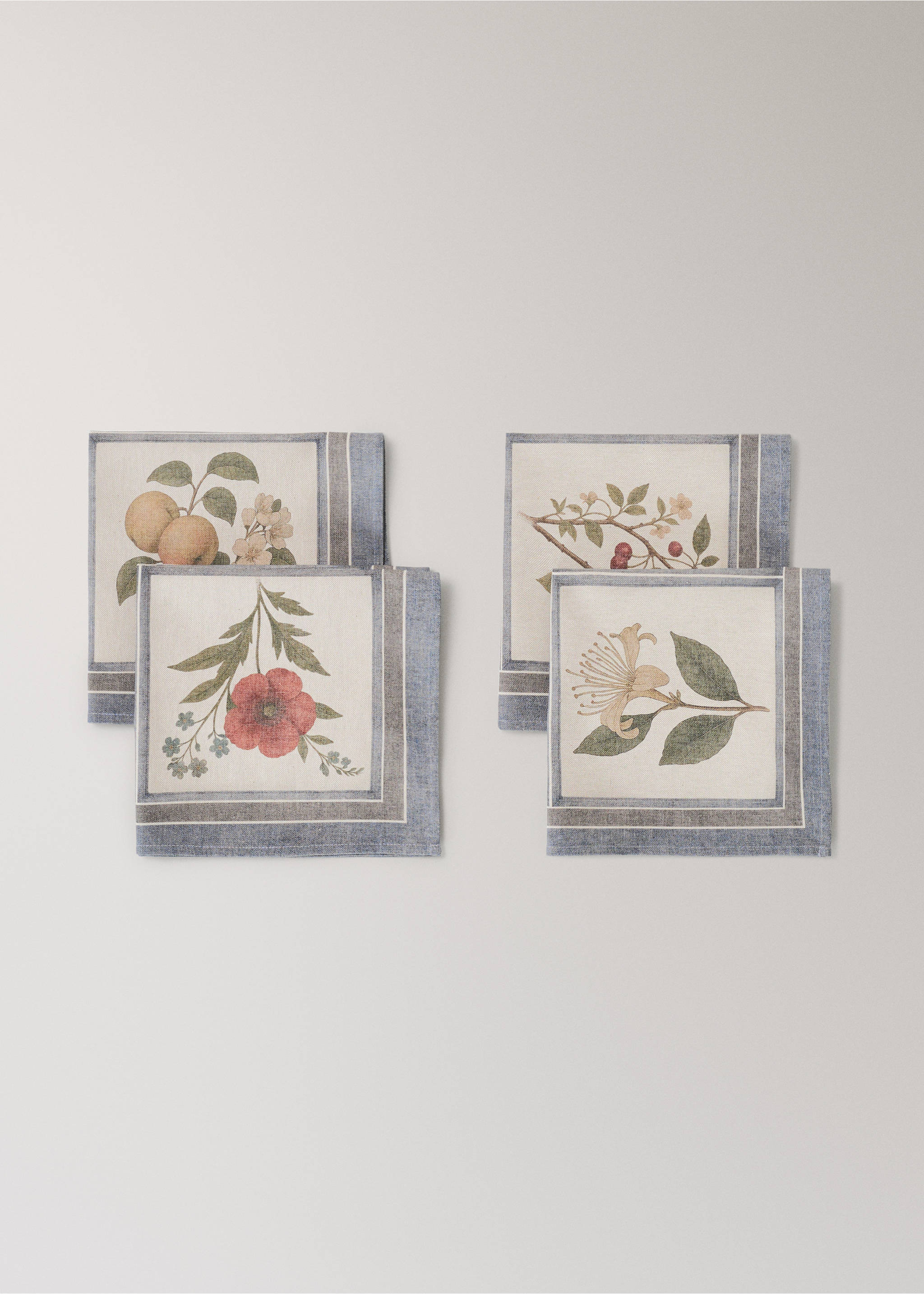 Herbarium print cotton napkins - Details of the article 1, Light/Pastel Brown. Ref: 37091517-00.