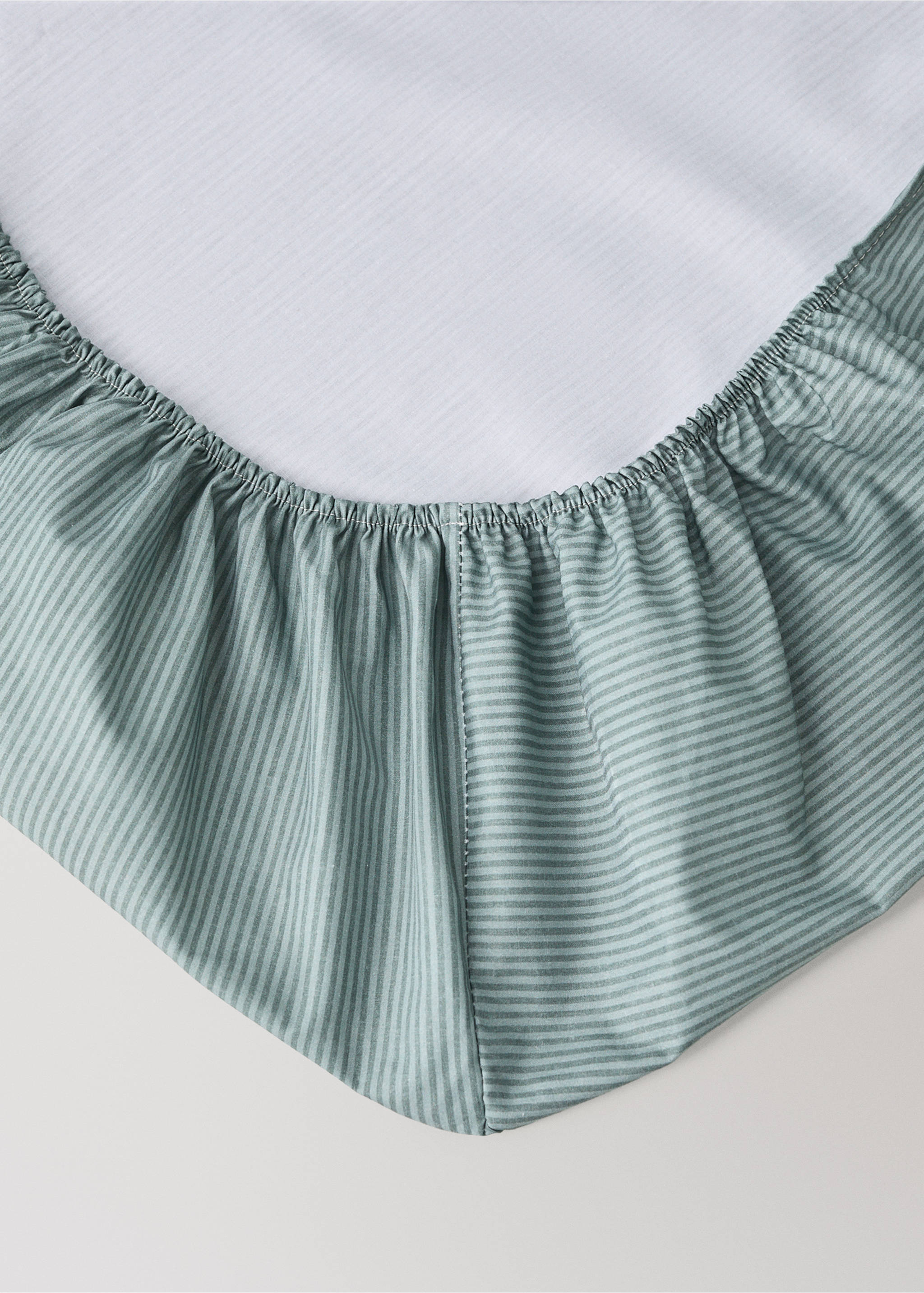 60 cm cotton percale fitted crib sheet - Details of the article 1, Green. Ref: 37091525-00.