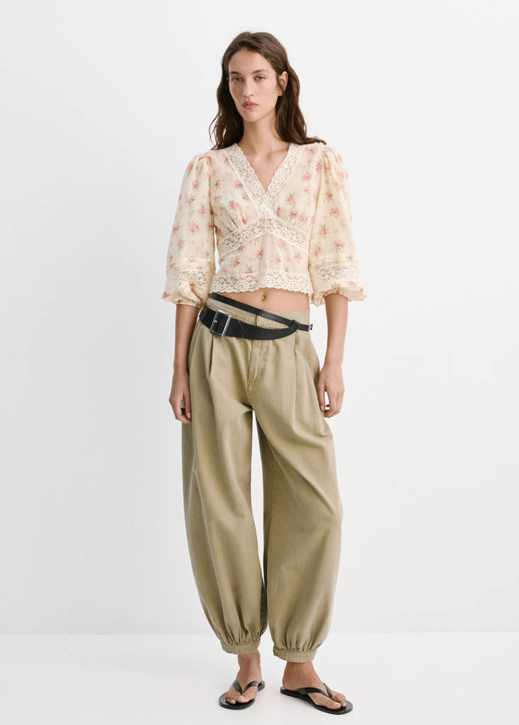 Floral lace blouse — Pink